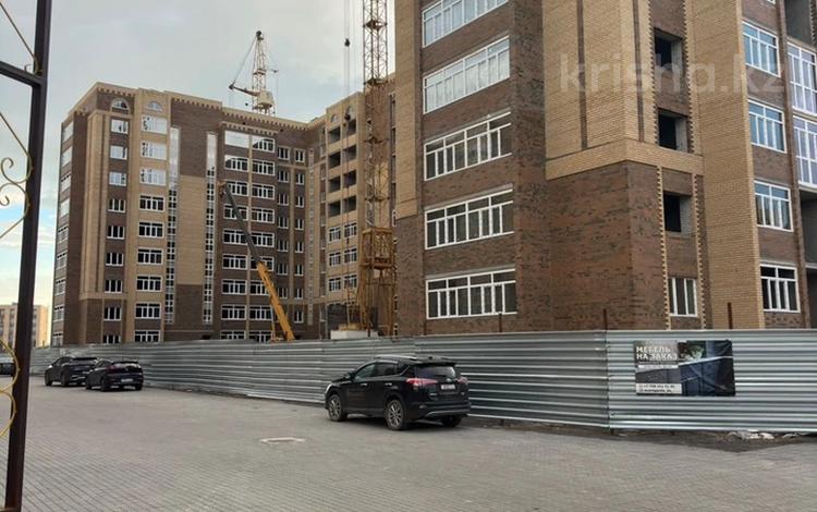 4-бөлмелі пәтер · 138 м² · 2/8 қабат, Алтын орда ш/а., Алия Молдагулова, бағасы: 44 млн ₸ в Актобе, мкр. Алтын орда — фото 2