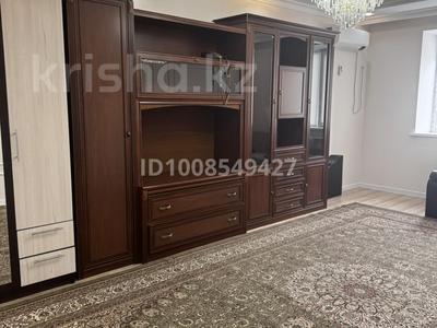 1-бөлмелі пәтер · 47 м² · 2/9 қабат, мкр Нурсая, Т. Жумагалиева, бағасы: 14 000 〒 в Атырау