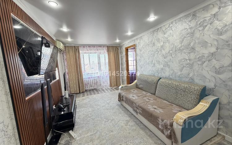 2-комнатная квартира · 64 м² · 4/5 этаж, Ескалиева 106 за 15 000 ₸ в Уральске — фото 2