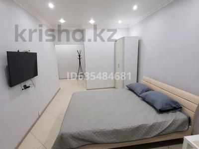 1-комнатная квартира · 45 м² · 1/9 этаж, Карева 1 — 7я школа.школьник за 15 000 ₸ в Уральске