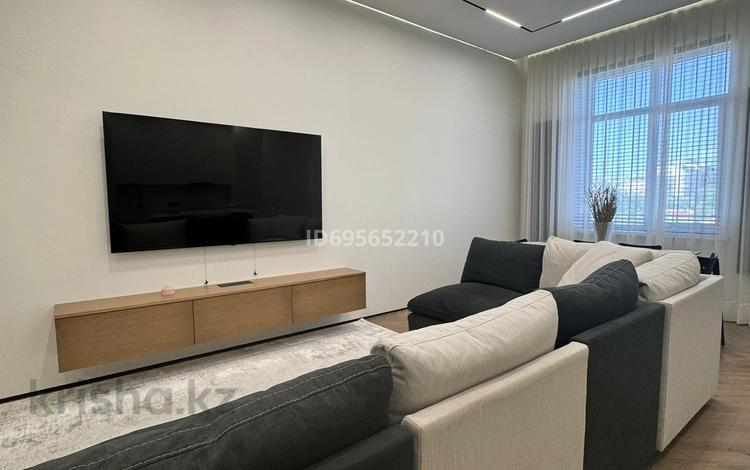 4-комнатная квартира, 120 м², 2/21 этаж, Сейфуллина 574/2