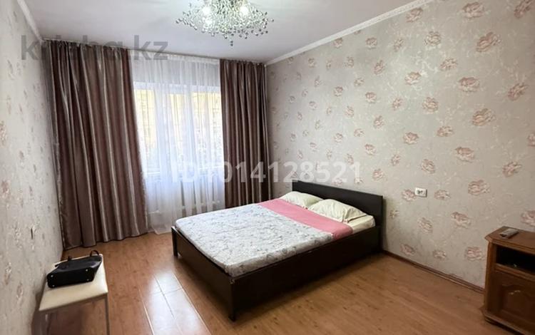 1-комнатная квартира · 39 м² · 6/9 этаж, Тургутозала 94 за 230 000 ₸ в Алматы, Алмалинский р-н — фото 2