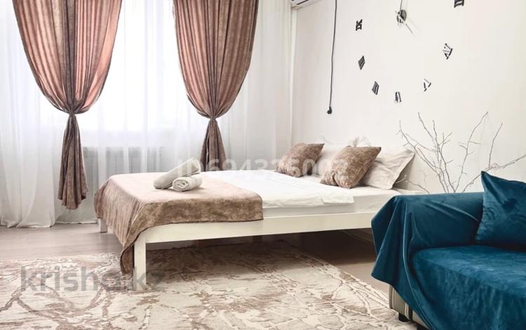 1-бөлмелі пәтер · 40 м² · 8/13 қабат, Утеген батыра 17б — ул Утеген Батыра Кабдолова, бағасы: 17 000 ₸ в Алматы, Ауэзовский р-н — фото 95