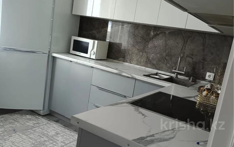 2-комнатная квартира · 57 м² · 18/22 этаж, Роза Багланова 6/1 за 37.3 млн ₸ в Астане, Нура р-н — фото 2
