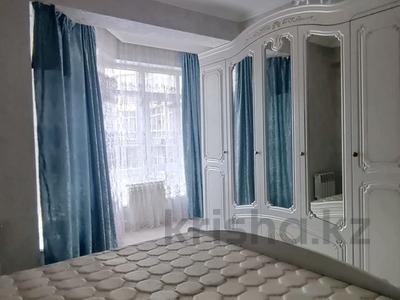 2-комнатная квартира, 59 м², 2/5 этаж, мкр Думан-2 за 40.8 млн 〒 в Алматы, Медеуский р-н