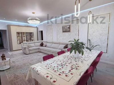 4-комнатная квартира · 105 м² · 2/9 этаж, Улы Дала 35 — Кирпичный дом! за 76 млн ₸ в Астане, Нура р-н