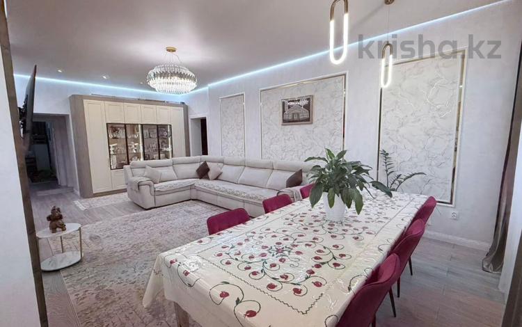4-комнатная квартира · 105 м² · 2/9 этаж, Улы Дала 35 — Кирпичный дом! за 76 млн ₸ в Астане, Нура р-н — фото 2