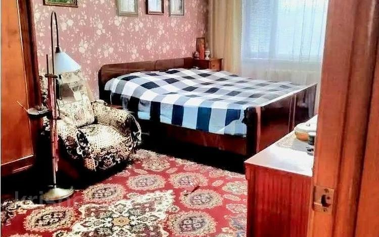 3-бөлмелі пәтер · 62 м² · 4/5 қабат, 23-шағынаудан, бағасы: 15 млн ₸ в Караганде, Алихана Бокейханова р-н — фото 3