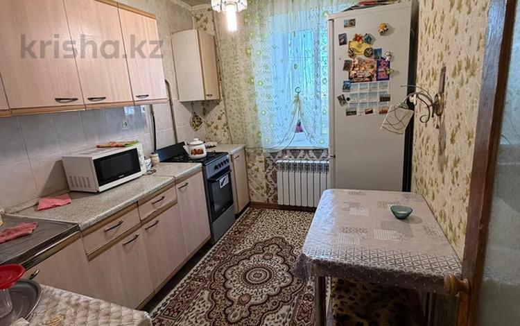 3-бөлмелі пәтер · 61 м² · 6/6 қабат, ул. Ибрая Алтынсарина 37, бағасы: 12.9 млн ₸ в Актобе, мкр Акжар — фото 2