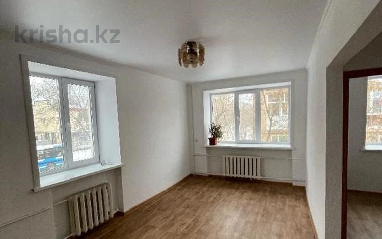 1-комнатная квартира, 32 м², 2/4 этаж, Интернациональная за 10 млн 〒 в Петропавловске — фото 3
