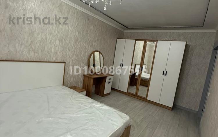 2-комнатная квартира · 72 м² · 3/10 этаж, Сейфуллина 1 — Сейфуллина 1 за 300 000 ₸ в Астане, Сарыарка р-н — фото 2