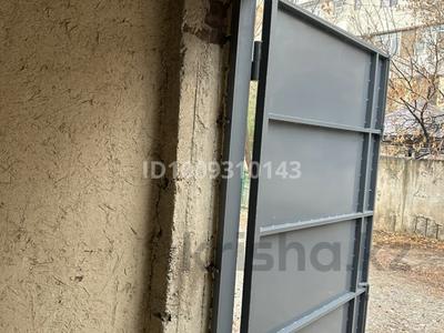 Гараж · 21.5 м² · ул. Жибек- Жолы дом 56 — Угол ул. Жибек-Жолы, ул. Сайрамская за 3 млн ₸ в Шымкенте, Аль-Фарабийский р-н
