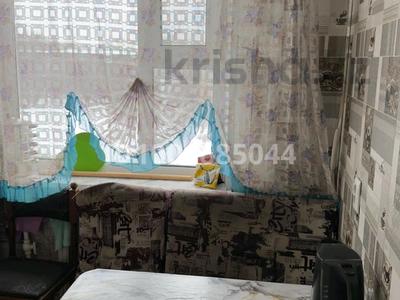 2-комнатная квартира · 43 м² · 5/5 этаж, Майкудук, Майкудук, 12й микрорайон 33 за 9.6 млн 〒 в Караганде, Алихана Бокейханова р-н