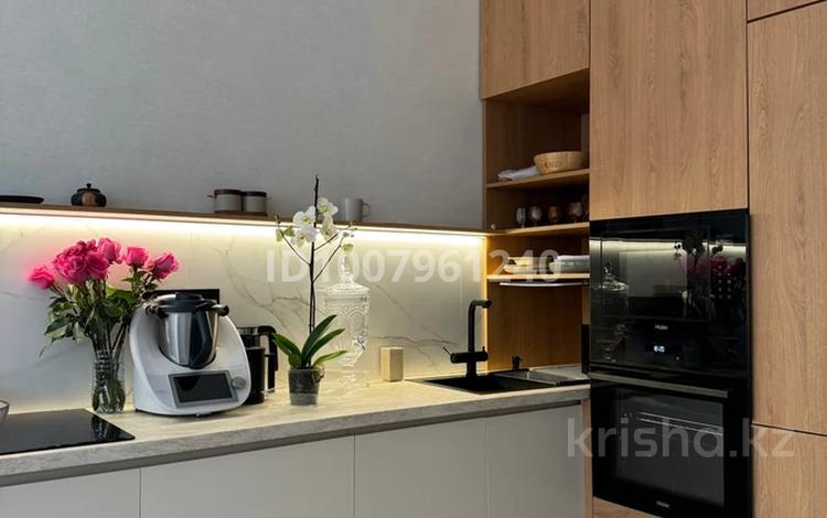 4-бөлмелі пәтер · 88 м² · 8/12 қабат, Туран 34б, бағасы: 80 млн ₸ в Астане, Нура р-н — фото 2