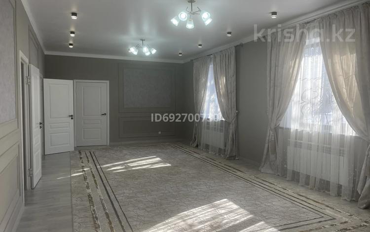 Отдельный дом • 4 комнаты • 170 м² • 6.7 сот., Восход Тау за 55 млн 〒 в Кыргауылдах — фото 2