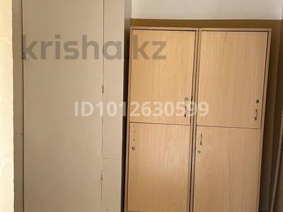 2-бөлмелі пәтер · 80 м² · 2/2 қабат, 25-й мкр 640 — 25 мкр (Химик) первая остановка. Акикат 640, бағасы: 70 000 ₸ в Актау