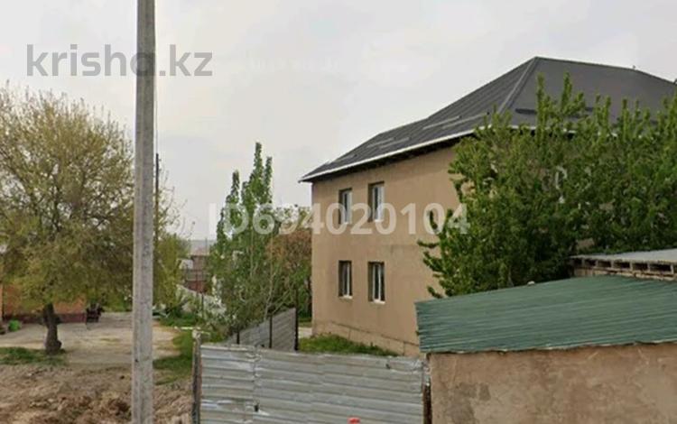 Отдельный дом • 14 комнат • 300 м² • 15 сот., мкр Акниет 817А за 90 млн 〒 в Шымкенте, Абайский р-н — фото 2