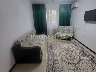 Продажа квартир в Актюбинской обл.: 1-комнатная квартира · 36 м² · 1/5 этаж, мкр 5 27а — Абулхаир хана за 12 млн 〒 1-комнатная квартира · 36 м² · 1/5 этаж, мкр 5 27а — Абулхаир хана за 12 млн 〒 в Актобе