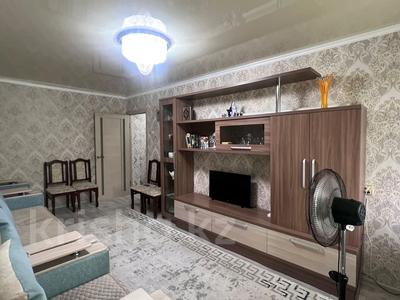 2-комнатная квартира · 45 м² · 5/5 этаж, Михаэлиса 11 за 15.3 млн 〒 в Усть-Каменогорске