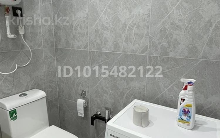 2-бөлмелі пәтер · 41 м² · 1/6 қабат, Голубые пруды ш/а. 3/3, бағасы: 170 000 ₸ в Караганде, Алихана Бокейханова р-н — фото 2