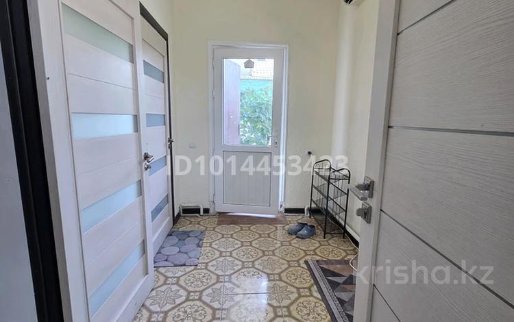 2-бөлмелі пәтер · 40 м², Жахаева 219 — С зади налога, бағасы: 80 000 ₸ в  — фото 2