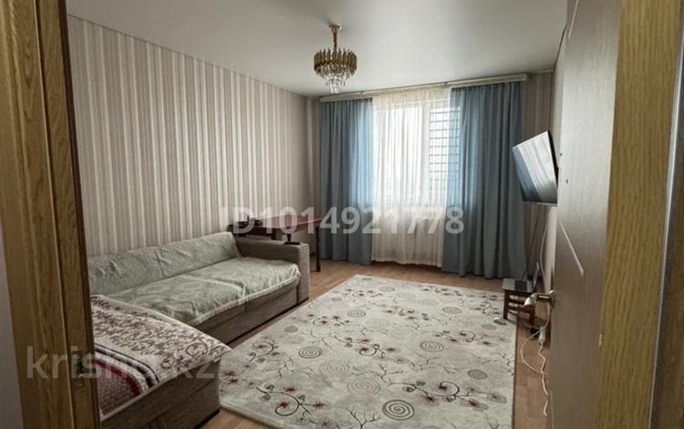2-бөлмелі пәтер · 59 м² · 5/12 қабат, Ақбұлақ ш/а., 1-я улица 117 — Рыскулова Момышулы, бағасы: 250 000 ₸ в Алматы, Алатауский р-н — фото 2