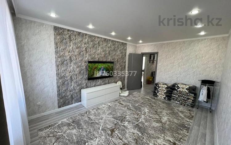 2-комнатная квартира · 52 м² · 8/9 этаж, 5микрорайон 37 за 21 млн ₸ в Аксае — фото 2