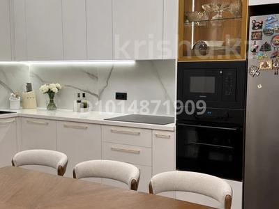 3-комнатная квартира · 100 м² · 10/17 этаж, Улы Дала 29 — Толе Би за 85 млн ₸ в Астане, Нура р-н