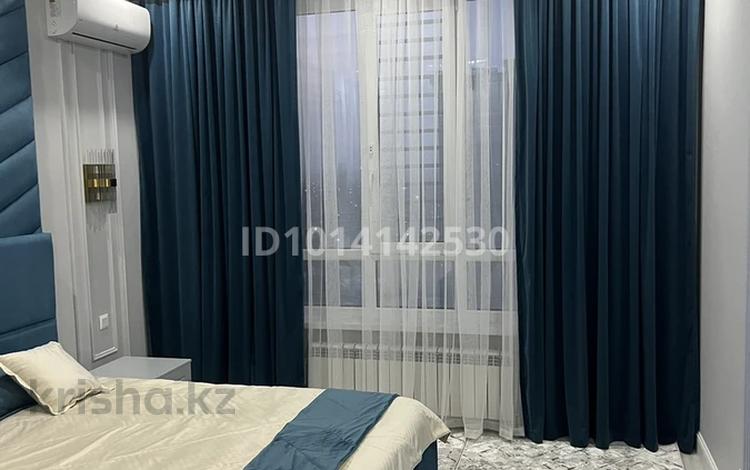 2-комнатная квартира · 76 м² · 16/16 этаж, Байтерекова 100/4 за 350 000 ₸ в Шымкенте, Каратауский р-н — фото 2
