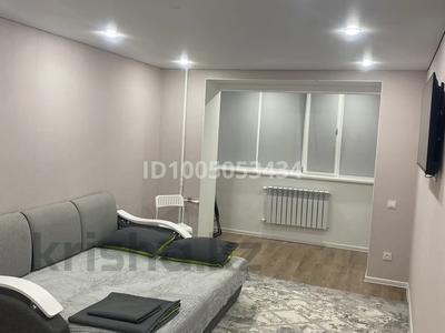 1-комнатная квартира · 35 м² · 4/9 этаж, Жукова за 180 000 ₸ в Уральске, мкр Школьник