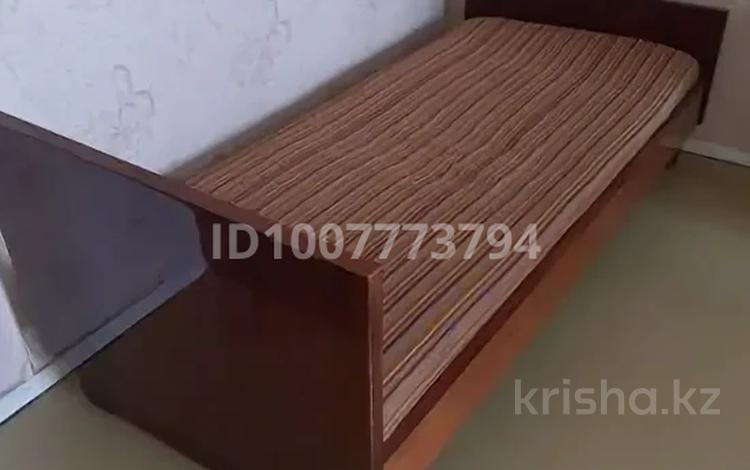 1 бөлме · 14 м², бульвар Гагарина 6.2, бағасы: 140 000 ₸ в Усть-Каменогорске — фото 2