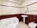 4-комнатная квартира · 185 м² · 4/9 этаж, мкр Самал-3 21 за 650 000 ₸ в Алматы, Медеуский р-н — фото 8