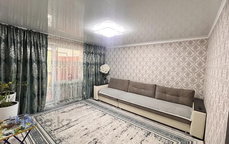 2-комнатная квартира, 54 м², 1/5 этаж, 6 39 за 13 млн 〒 в Лисаковске — фото 2