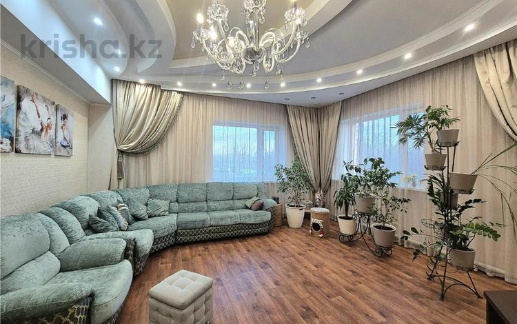 Жеке үй · 7 бөлме · 300 м² · 10 жүзд., ТАШЕНОВА, бағасы: 85 млн ₸ в Темиртау — фото 39