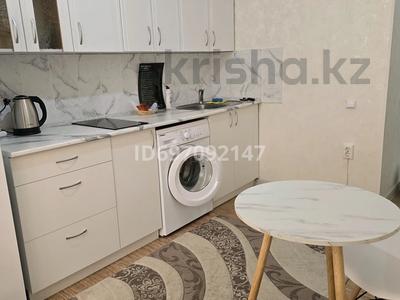 1-комнатная квартира, 40 м², 3/5 этаж по часам, Каирбекова 24 — Центр за 2 500 〒 в Костанае