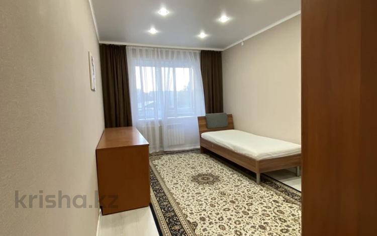 1-бөлмелі пәтер · 44 м² · 1/5 қабат, Акотау, бағасы: ~ 18 млн ₸ в Уральске, мкр Школьник — фото 2