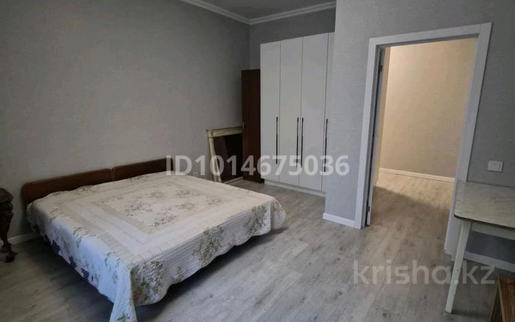 1-бөлмелі пәтер · 50 м² · 1/12 қабат, Сауран 3/1, бағасы: 20 000 ₸ в Астане, Есильский р-н — фото 2