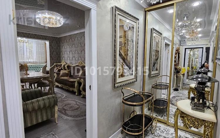 3-бөлмелі пәтер · 72 м² · 1/5 қабат, 7-ш/а. 11, бағасы: 300 000 ₸ в Актау, 7-й мкр — фото 2