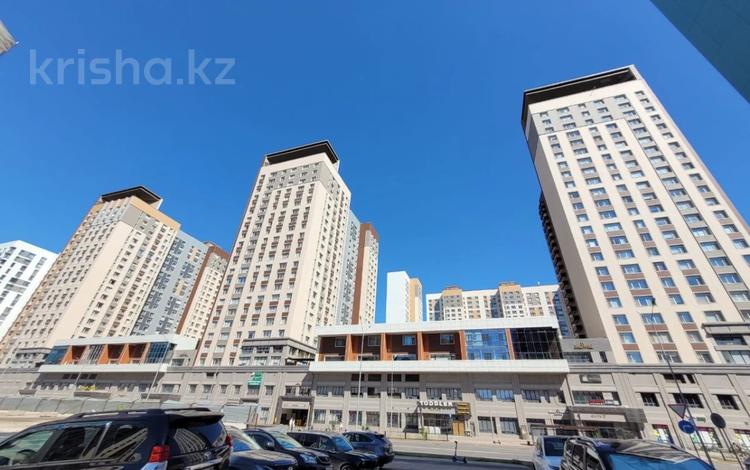 3-комнатная квартира · 90 м² · 14/21 этаж, Кабанбай батыра 43 за 500 000 ₸ в Астане, Нура р-н — фото 28