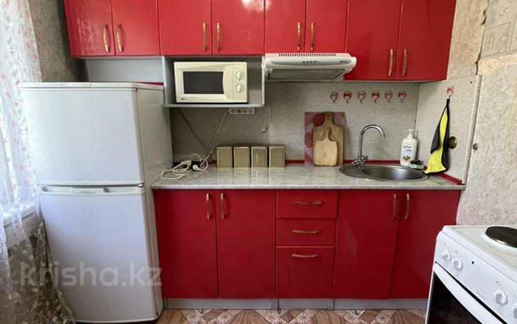 2-комнатная квартира · 45 м² · 4/5 этаж, Бурова 33 — Р-н УКа ЖД вокзала за 150 000 ₸ в Усть-Каменогорске — фото 2