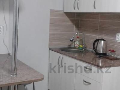 1-комнатная квартира · 20 м², Казыбек би 125 — Досмухамедова за 12 000 〒 в Алматы, Алмалинский р-н