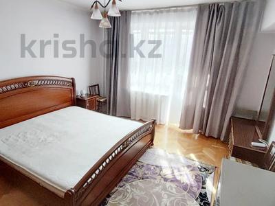 2-бөлмелі пәтер, 63 м², 2/5 қабат, Кунаева 119 — Карасай батыра, бағасы: 65 млн 〒 в Алматы, Медеуский р-н