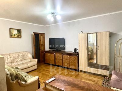 2-бөлмелі пәтер · 52 м² · 3/12 қабат, Самал-2 ш/а. — Dostyk plaza, бағасы: 300 000 ₸ в Алматы, Медеуский р-н