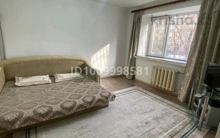 1-бөлмелі пәтер · 35 м² · 2/3 қабат, Шарипова 124 — Курмангазы, бағасы: 13 000 ₸ в Алматы, Алмалинский р-н — фото 4