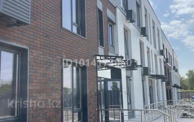3-бөлмелі пәтер · 94.4 м² · 2/3 қабат, Новостройка 3558, бағасы: 56 млн ₸ в Бельбулаке (Мичурино) — фото 2