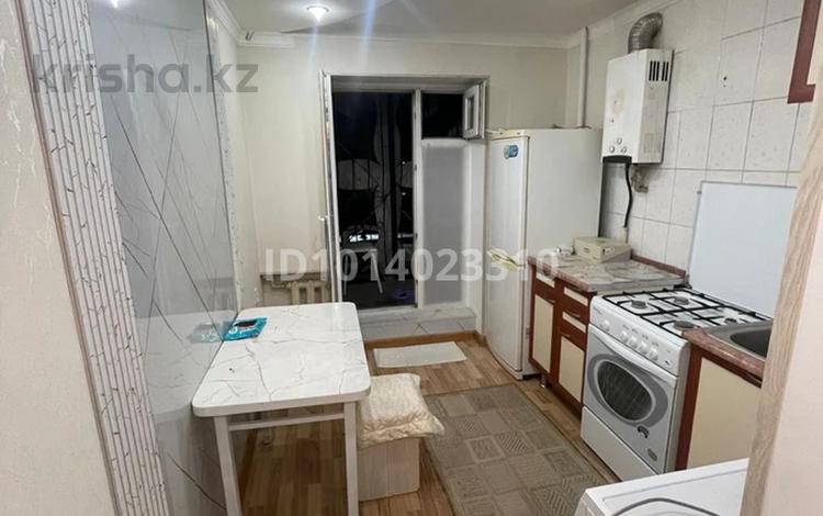 1-комнатная квартира · 40 м² · 2/5 этаж, 3-й микрорайон 4а за 11 000 ₸ в Шымкенте, Туран р-н — фото 2