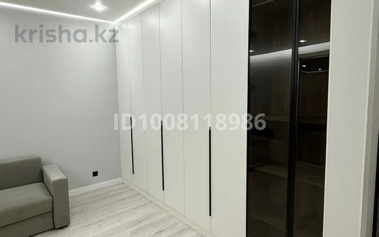 1-комнатная квартира · 42 м² · 12/14 этаж, E-669 за 250 000 ₸ в Астане, Есильский р-н — фото 3