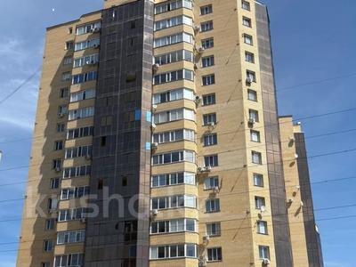 3-комнатная квартира · 98 м² · 2/16 этаж, Жабаева за 70 млн ₸ в Петропавловске