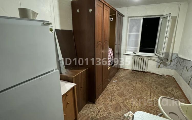 1-бөлмелі пәтер · 12 м², мкр №8 55, бағасы: 8 млн ₸ в Алматы, Ауэзовский р-н — фото 2