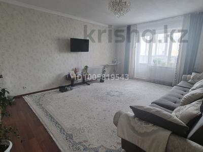 2-комнатная квартира · 90 м² · 17/22 этаж, Шамши Калдаяков 13 — Тауелсиздык-калдаякова за 43.5 млн 〒 в Астане, Сарайшык р-н